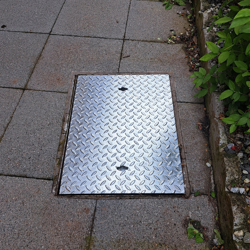 450 x 450mm Opening Solid Top Cover